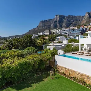 Hotel The Aven ****