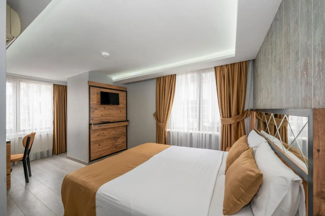 Dedem Hotel Istanbul 3*,